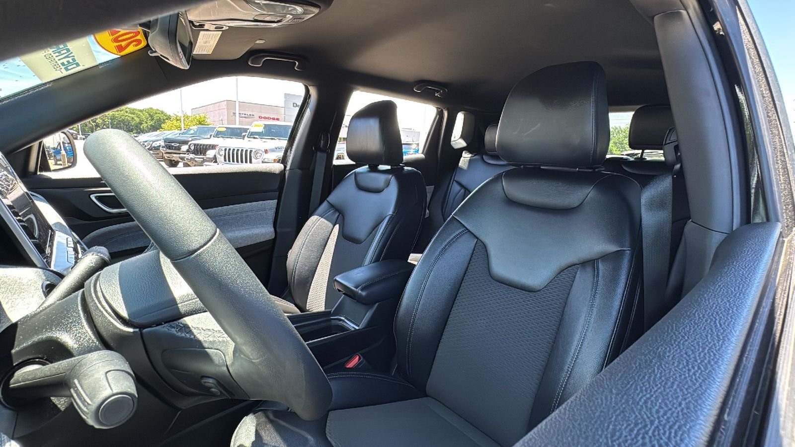 Used 2025 Black Jeep Latitude image 18