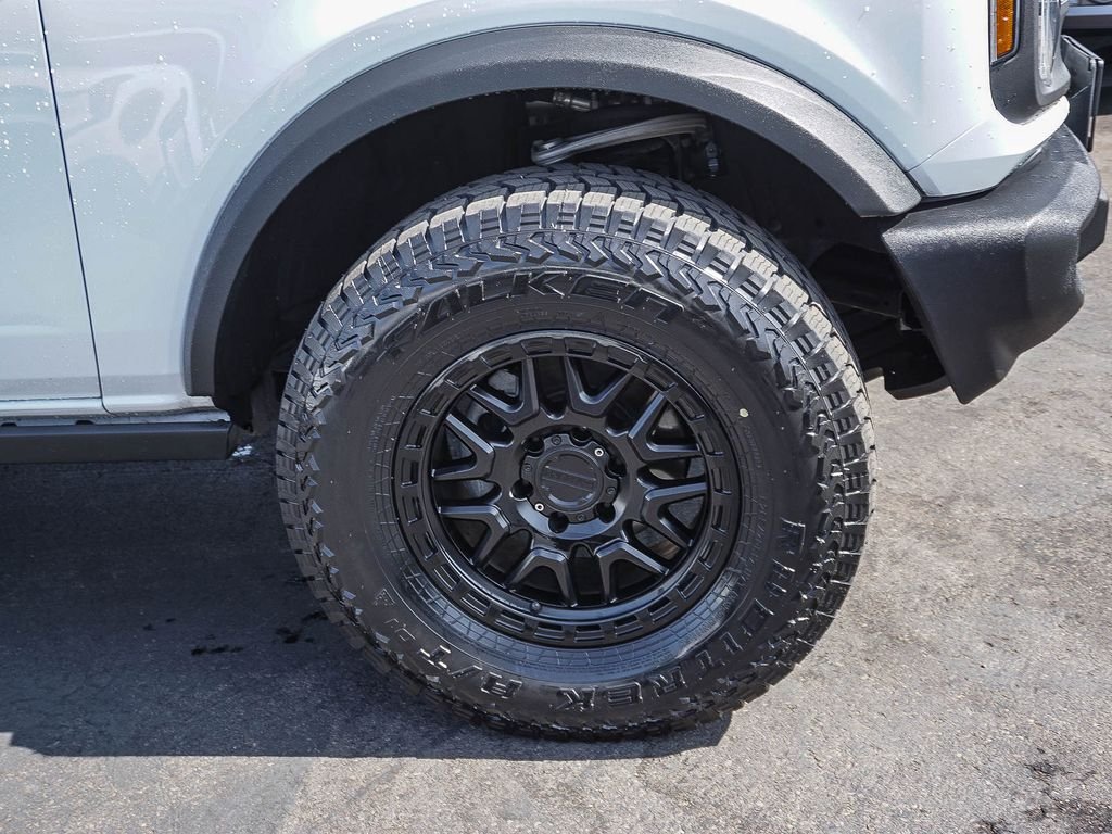 Used 2023 White Ford Base image 10