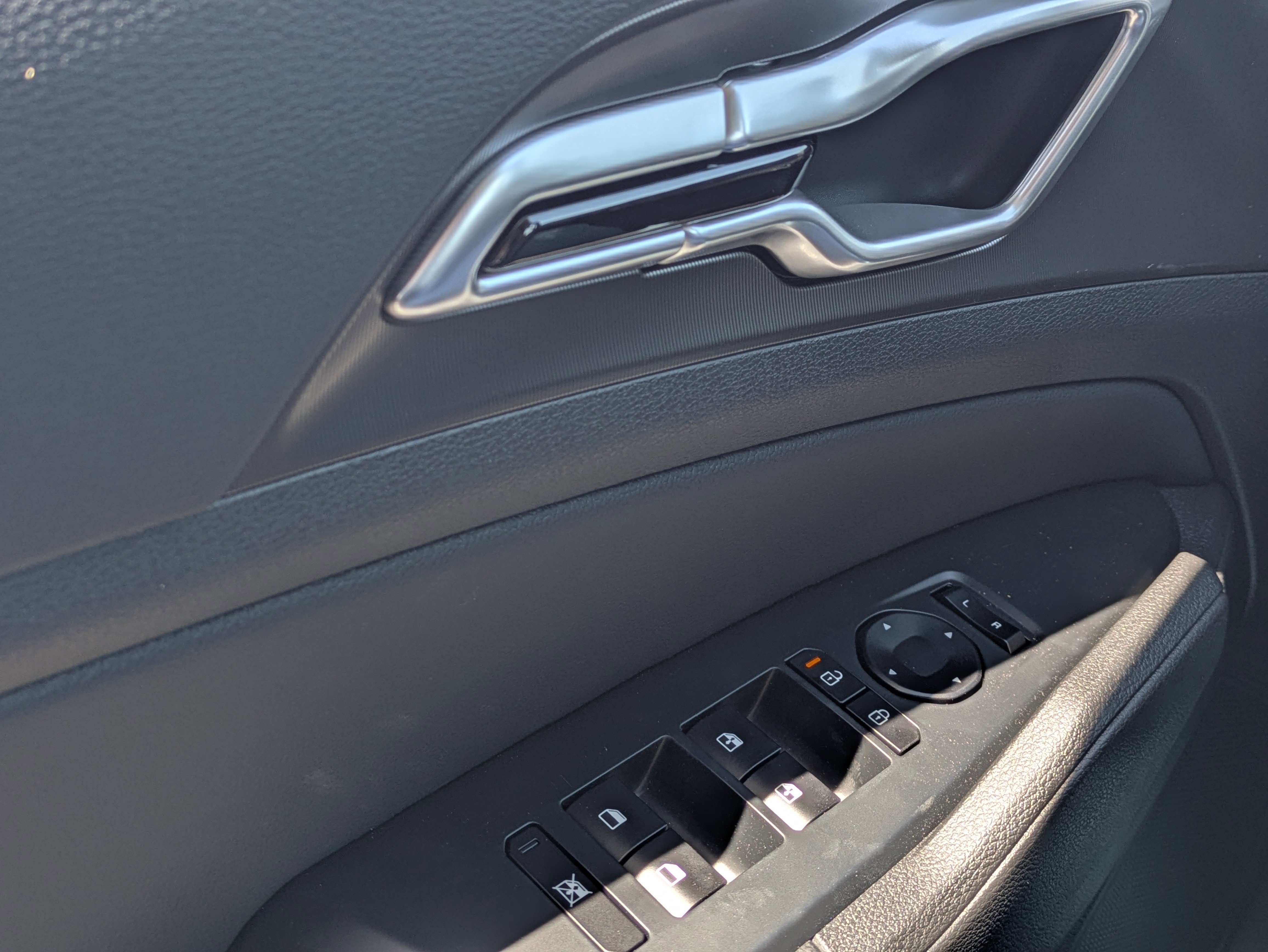 New 2026 Snow White Pearl Kia EX image 27
