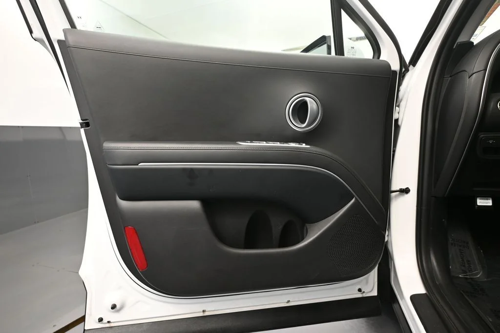 Used 2026 White Hyundai SEL Lite Roof Damage image 14