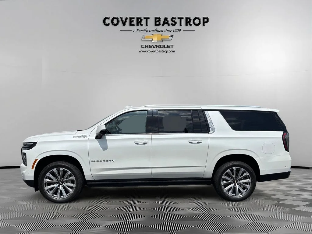 Used 2025 Beige Chevrolet High Country image 3