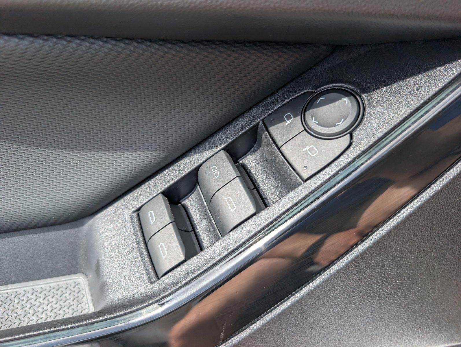 2027 Chevrolet Equinox LT - Photo 30