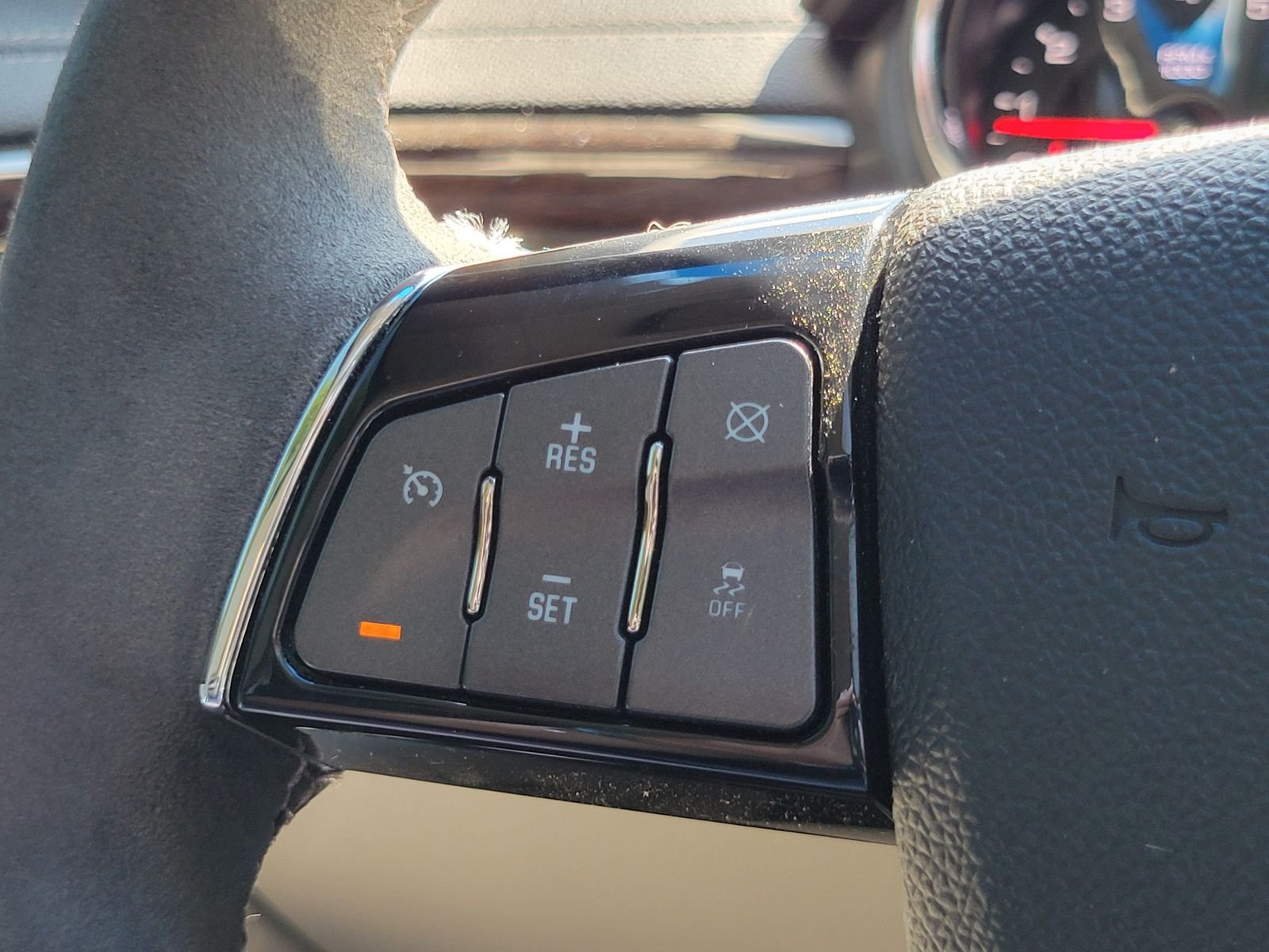 Used 2012 Silver Cadillac Base image 17