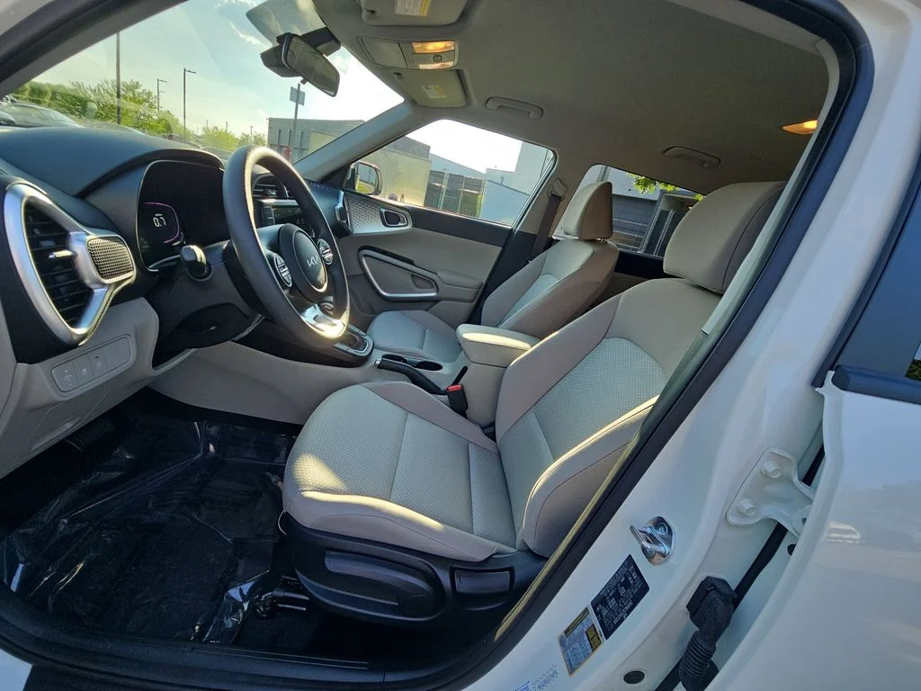 Used 2025 White Kia LX image 14
