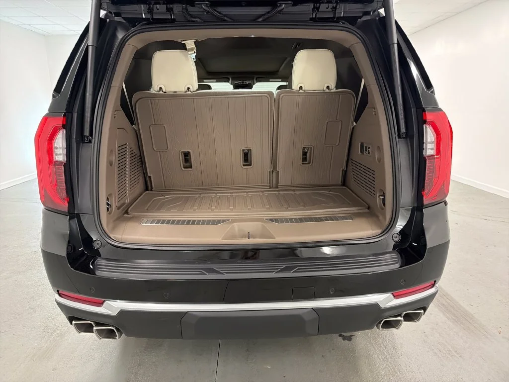 New 2027 Onyx Black GMC Denali image 9
