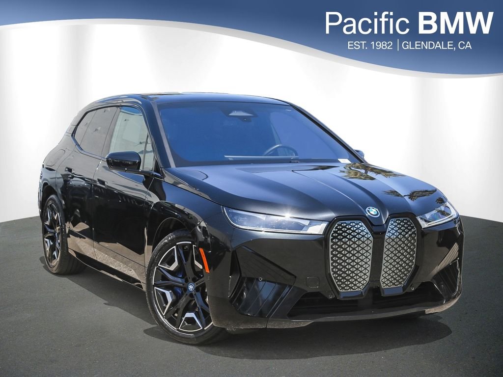 2022 BMW iX xDrive50's photo