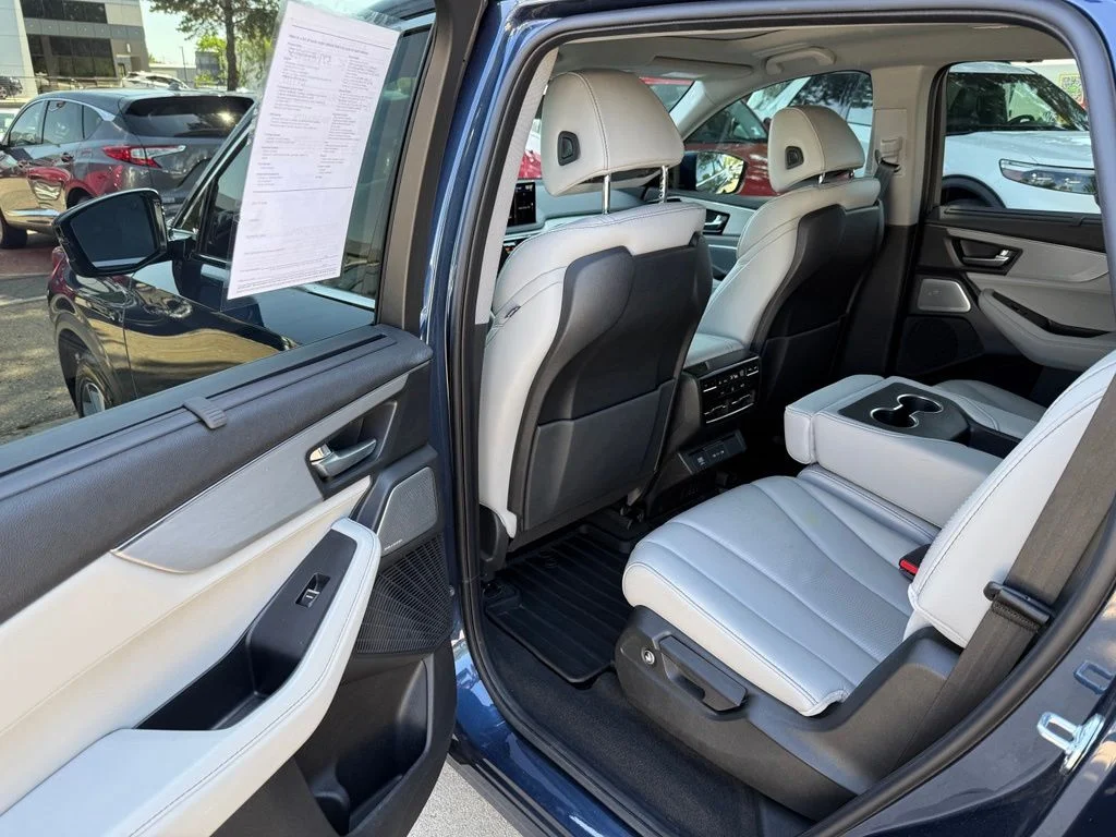 Used 2025 Canyon River Blue Metallic Acura Technology Package image 12