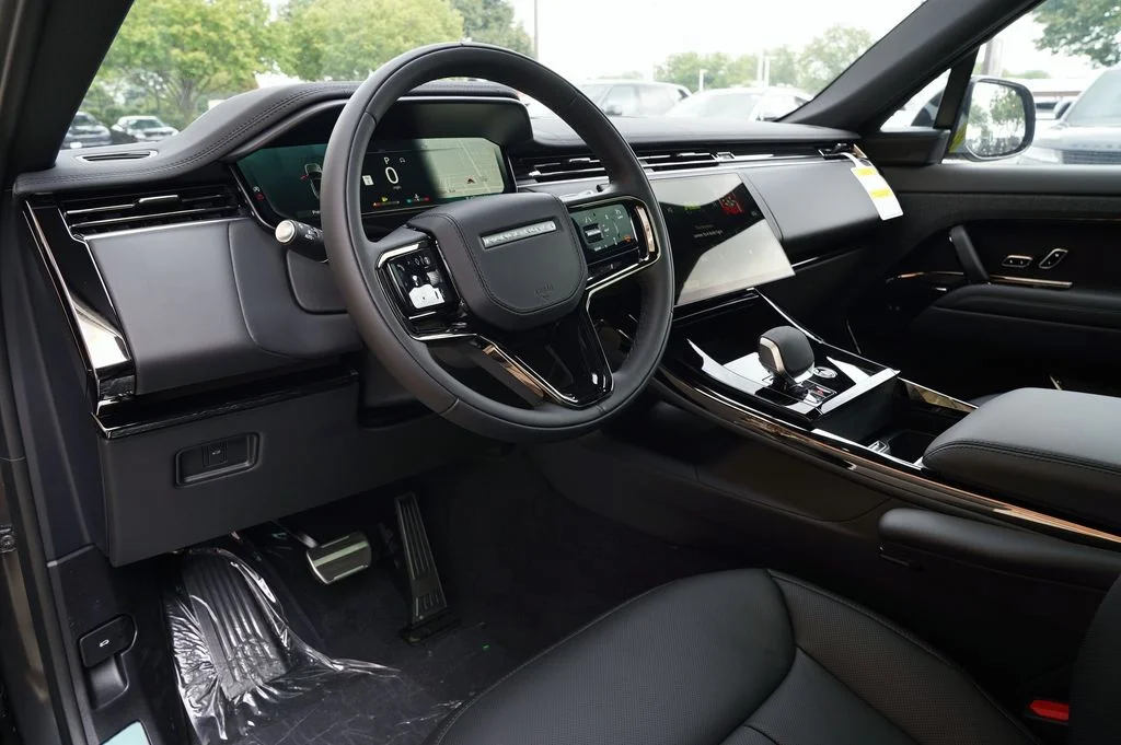 New 2026 Carpathian Grey Land Rover Dynamic SE image 14