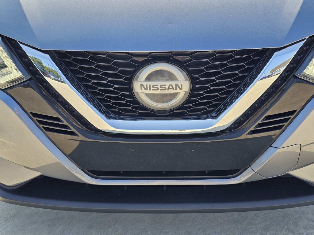 Used 2020 Gray Nissan SL image 3