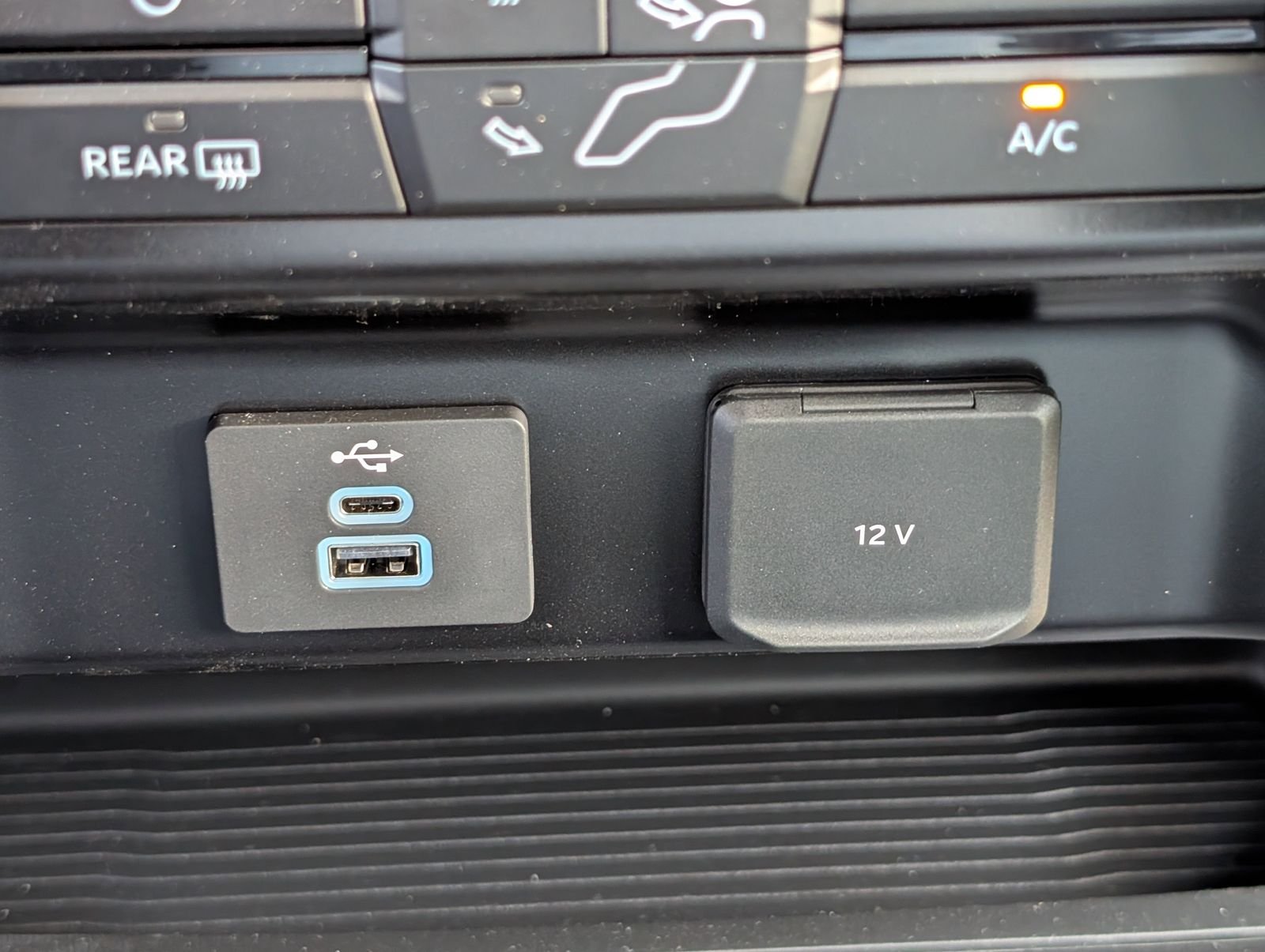 2025 Ford F-350 Super Duty Chassis Cab XL - Photo 20