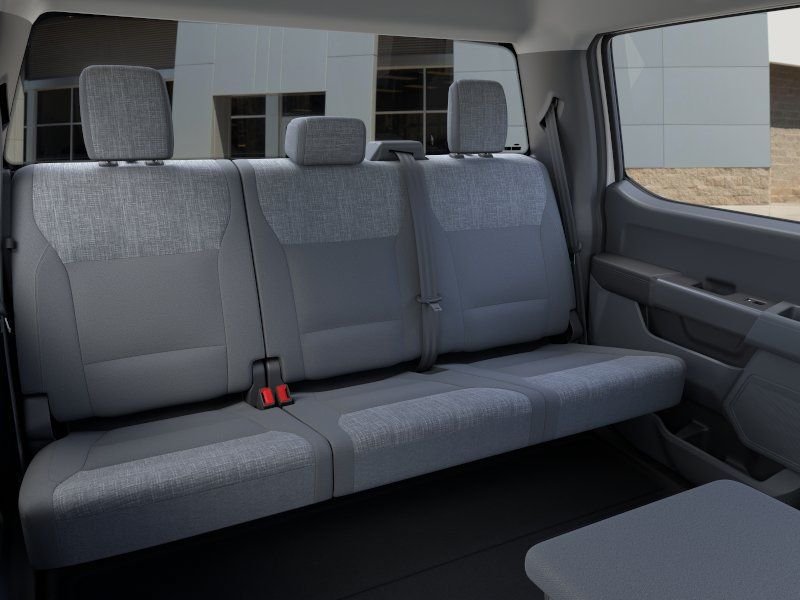 New 2026 Oxford White Ford F-250® XLT image 11