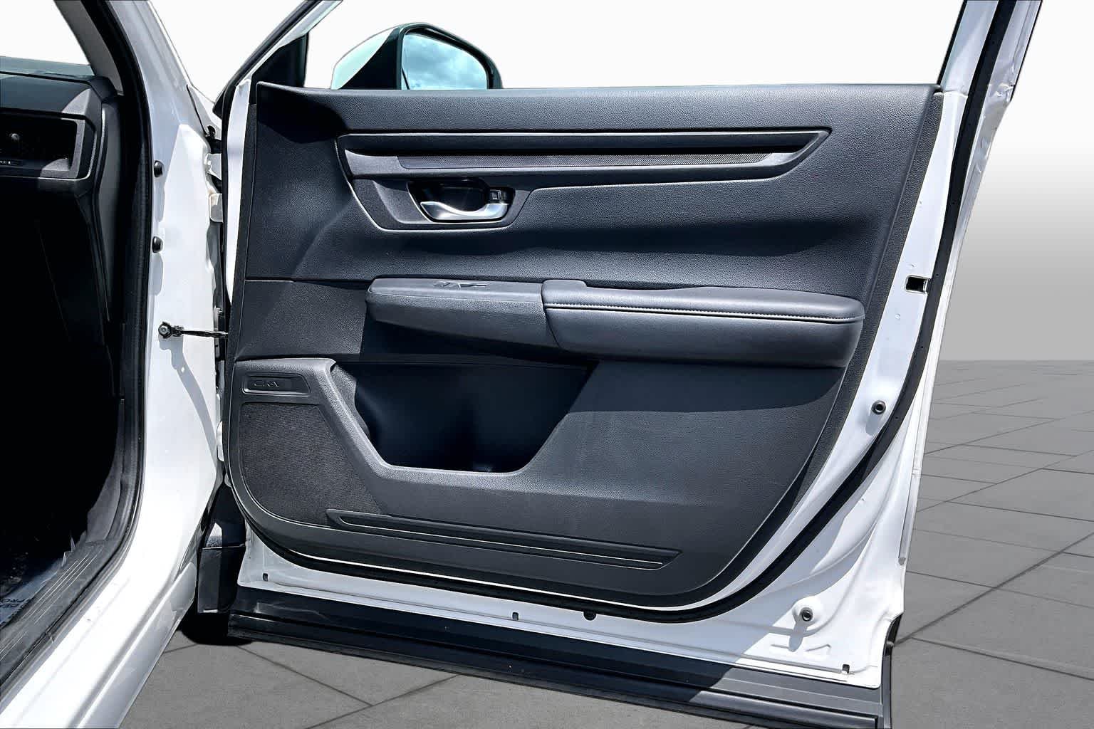 Used 2024 Platinum White Pearl Honda EX image 23