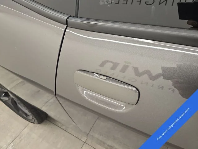 Used 2021 Granite Crystal Clearcoat Metallic Dodge SXT image 8