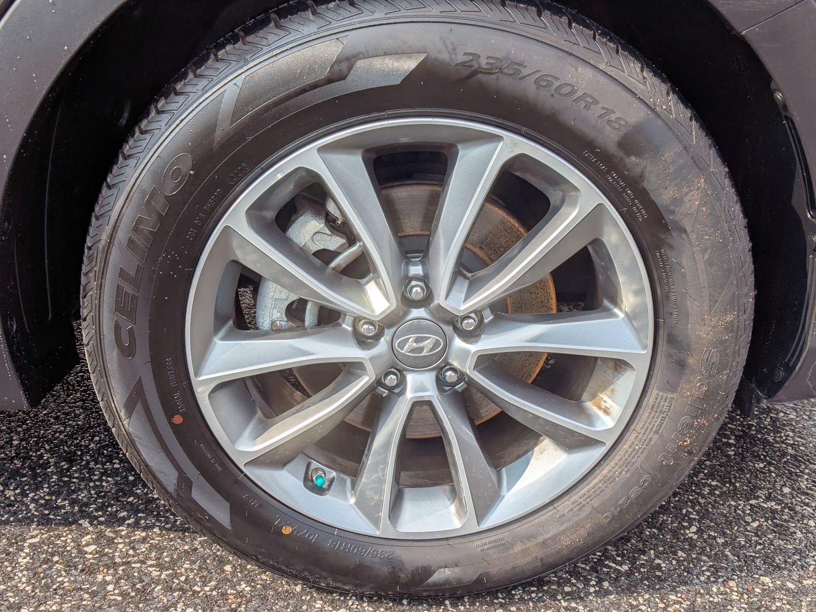 Used 2019 Brown Hyundai SE image 10