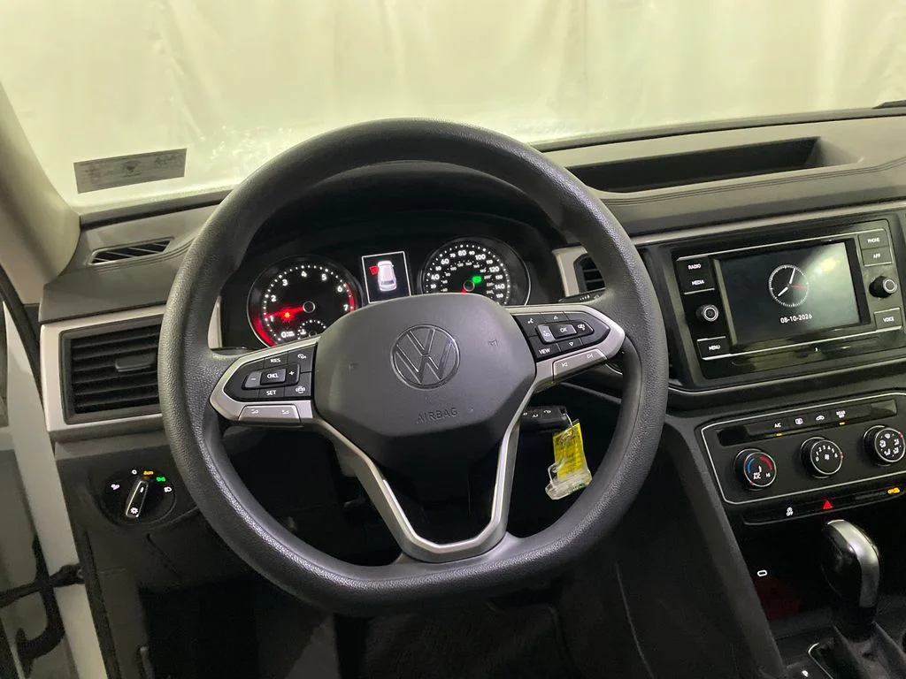 Used 2021 Pure White Volkswagen 2.0T S image 13