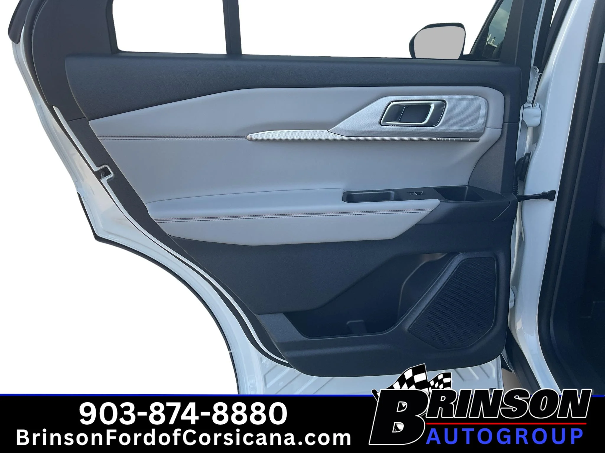 New 2026 Star White Metallic Tri-Coat Ford Active image 7