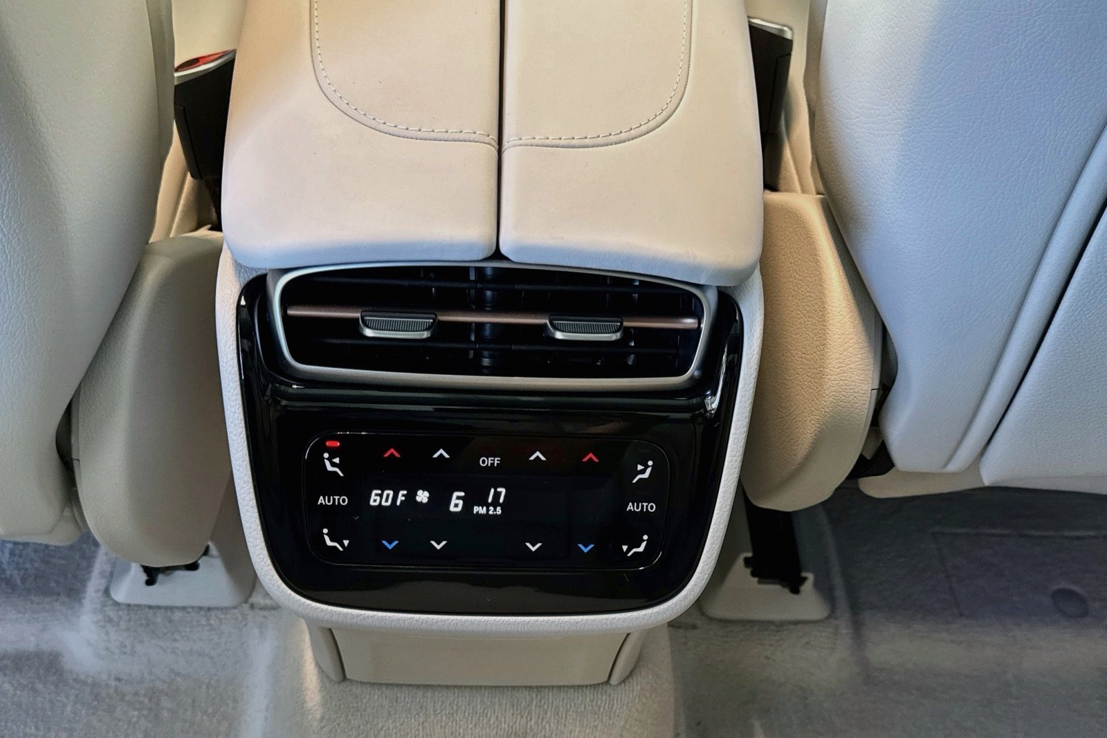 New 2026 Black Mercedes-Benz EQS 400 image 23