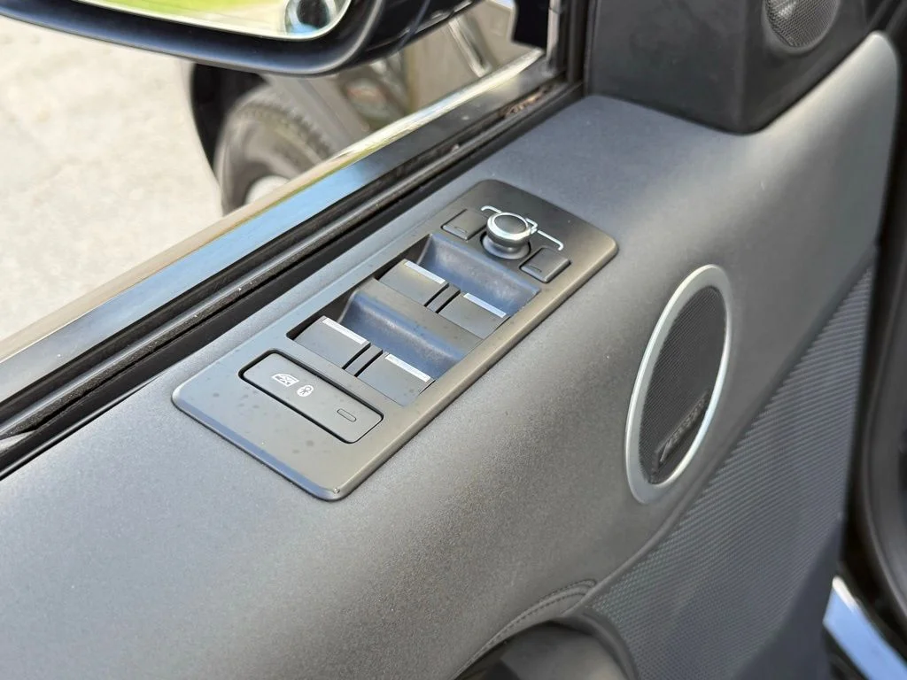 2021 Land Rover Discovery S - Photo 25