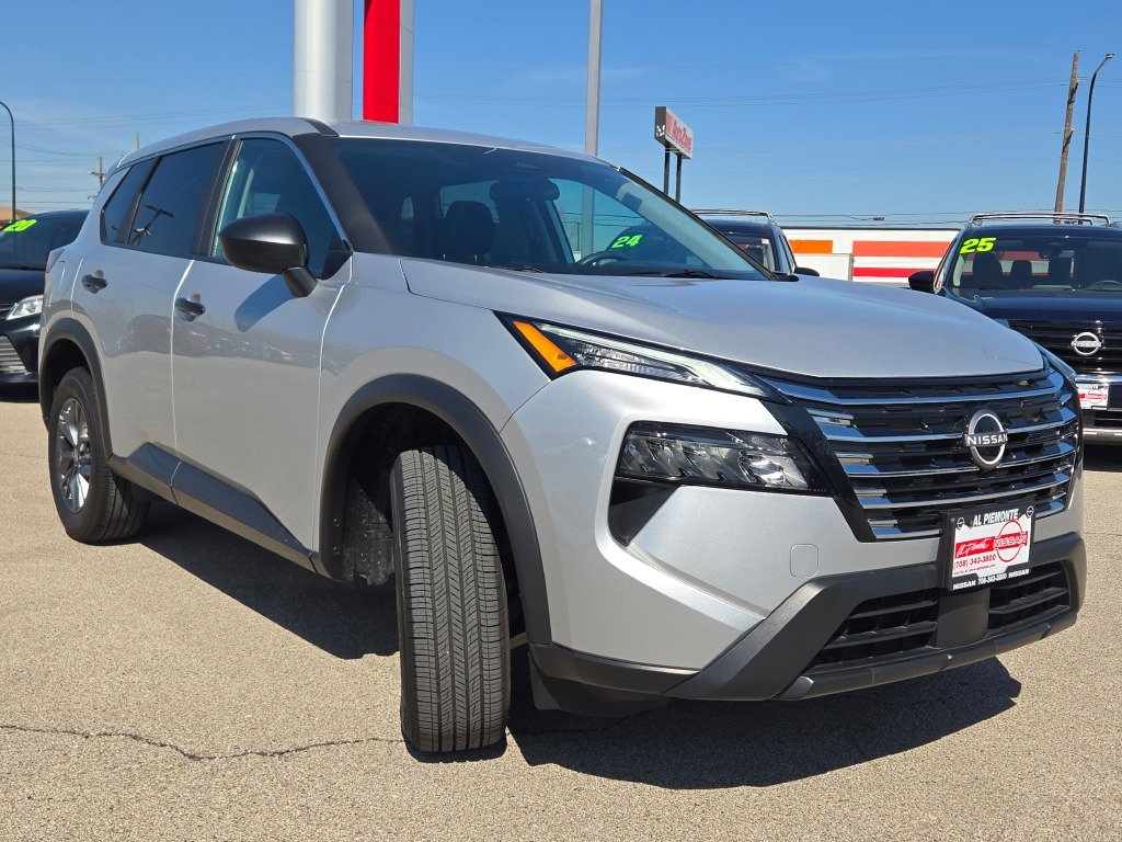 Certified Used 2025 Silver Nissan S image 6
