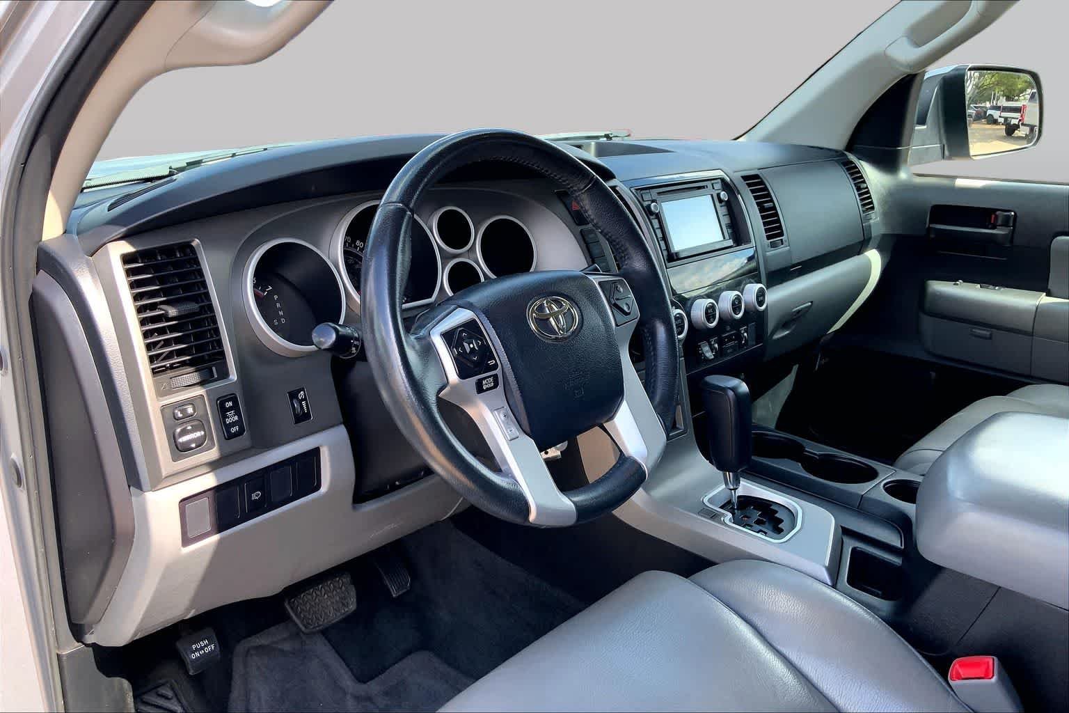 Used 2017 Silver Sky Metallic Toyota SR5 image 18