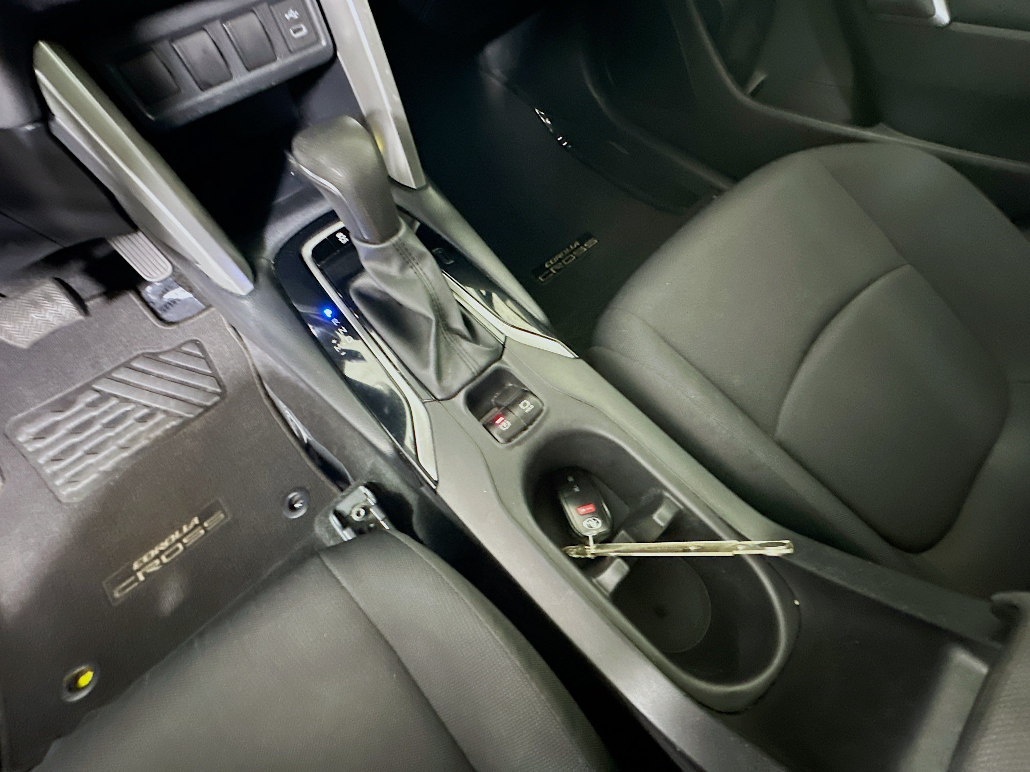 Used 2023 Celestite Toyota LE image 22
