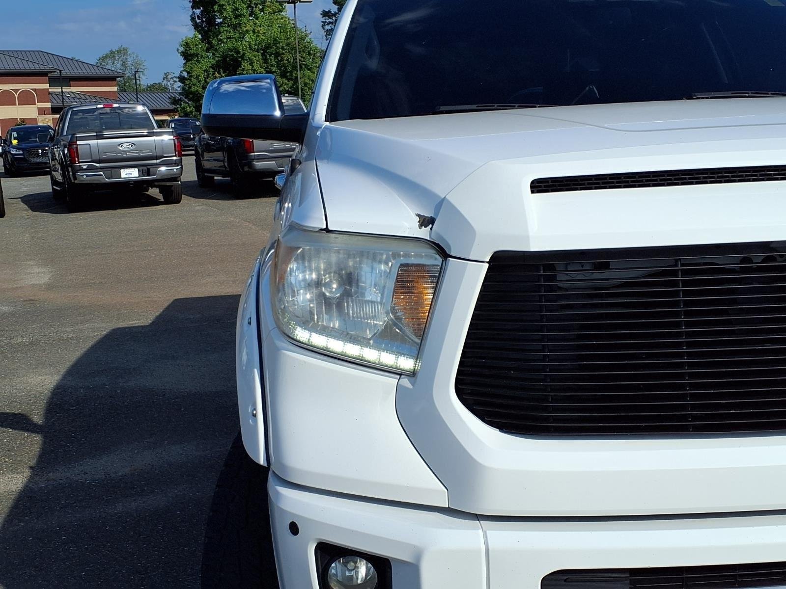 Used 2016 Super White Toyota Platinum image 16
