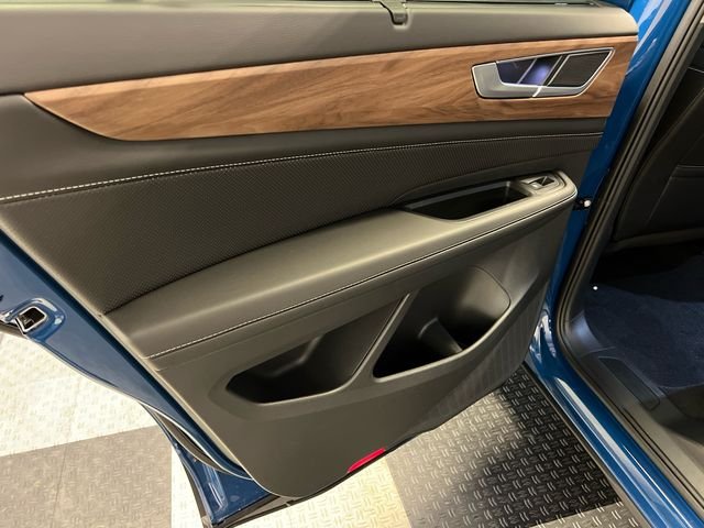 2026 Volkswagen Atlas SE w/Tech - Photo 11