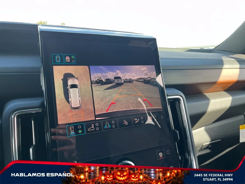 New 2027 Glacier White Tricoat GMC Denali image 31