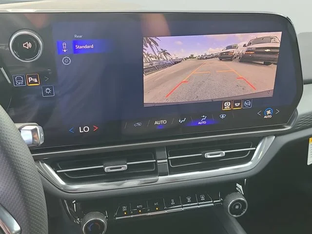 New 2026 Summit White Chevrolet LT image 32