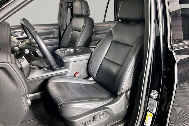 Used 2023 Black Chevrolet Z71 image 19