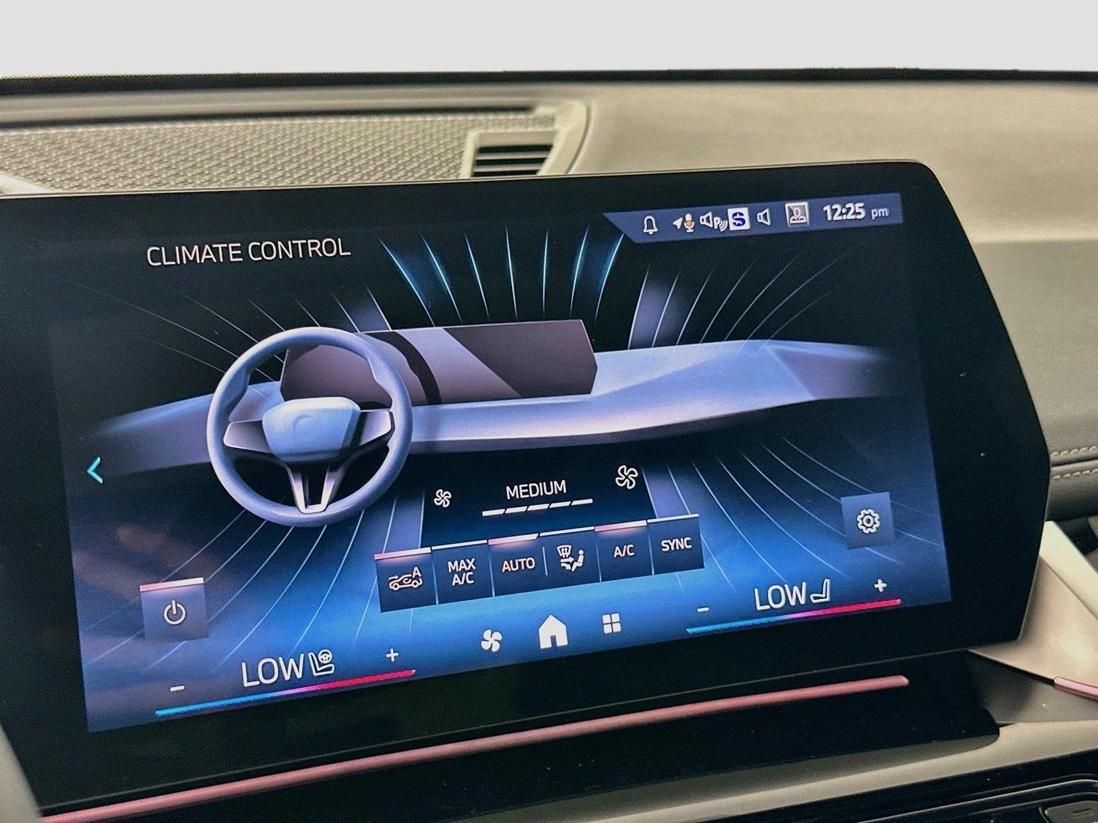 Used 2026 Vegas Red Metallic BMW xDrive28i image 15