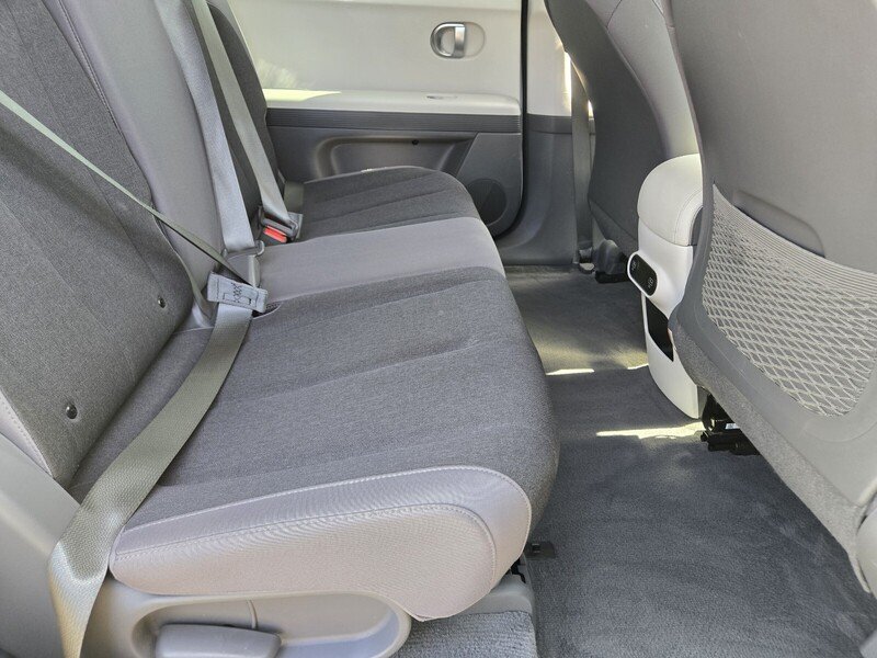 Used 2024 White HYUNDAI SEL RWD image 14