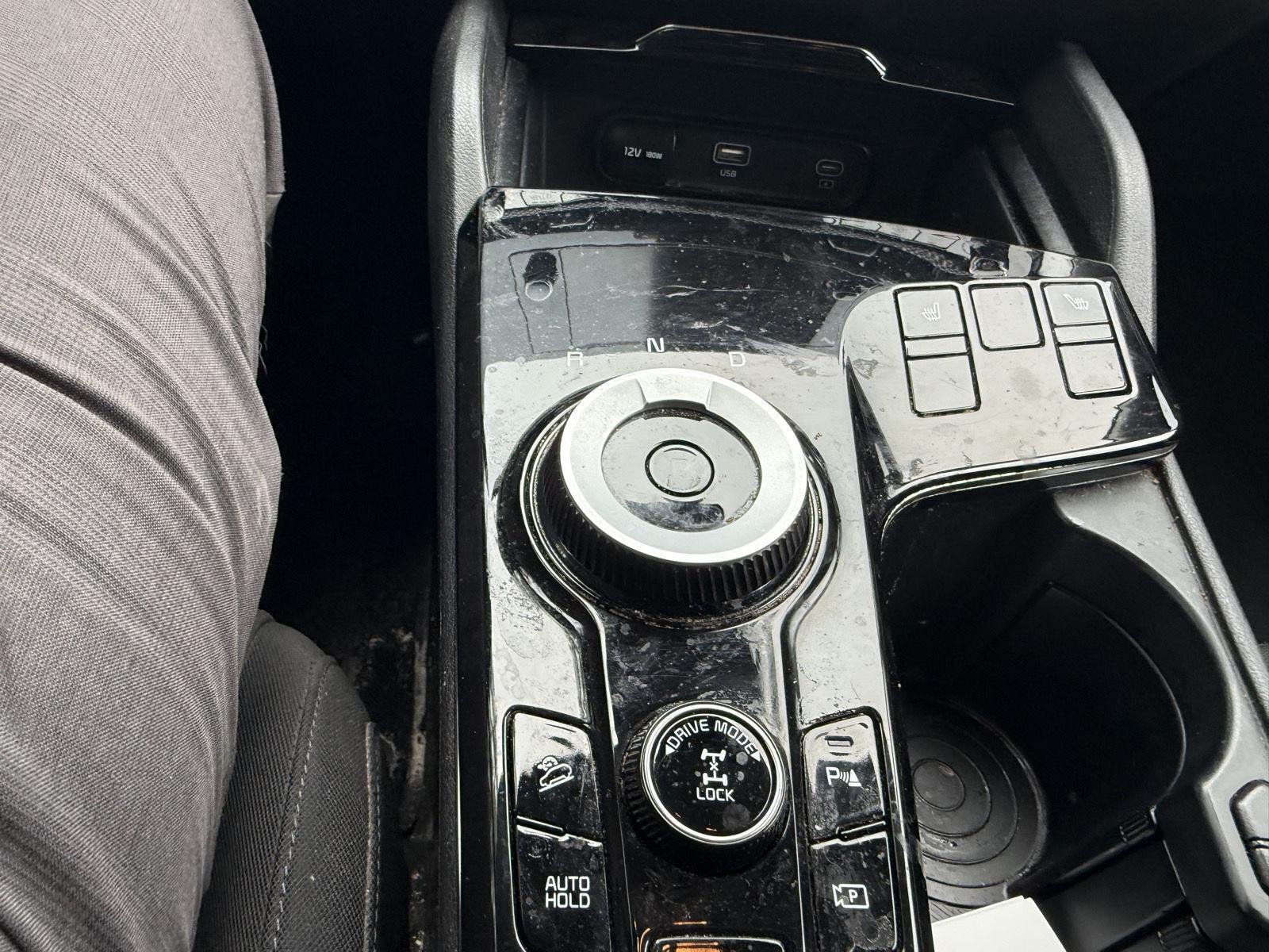 Used 2023 Fusion Black Kia LX image 12