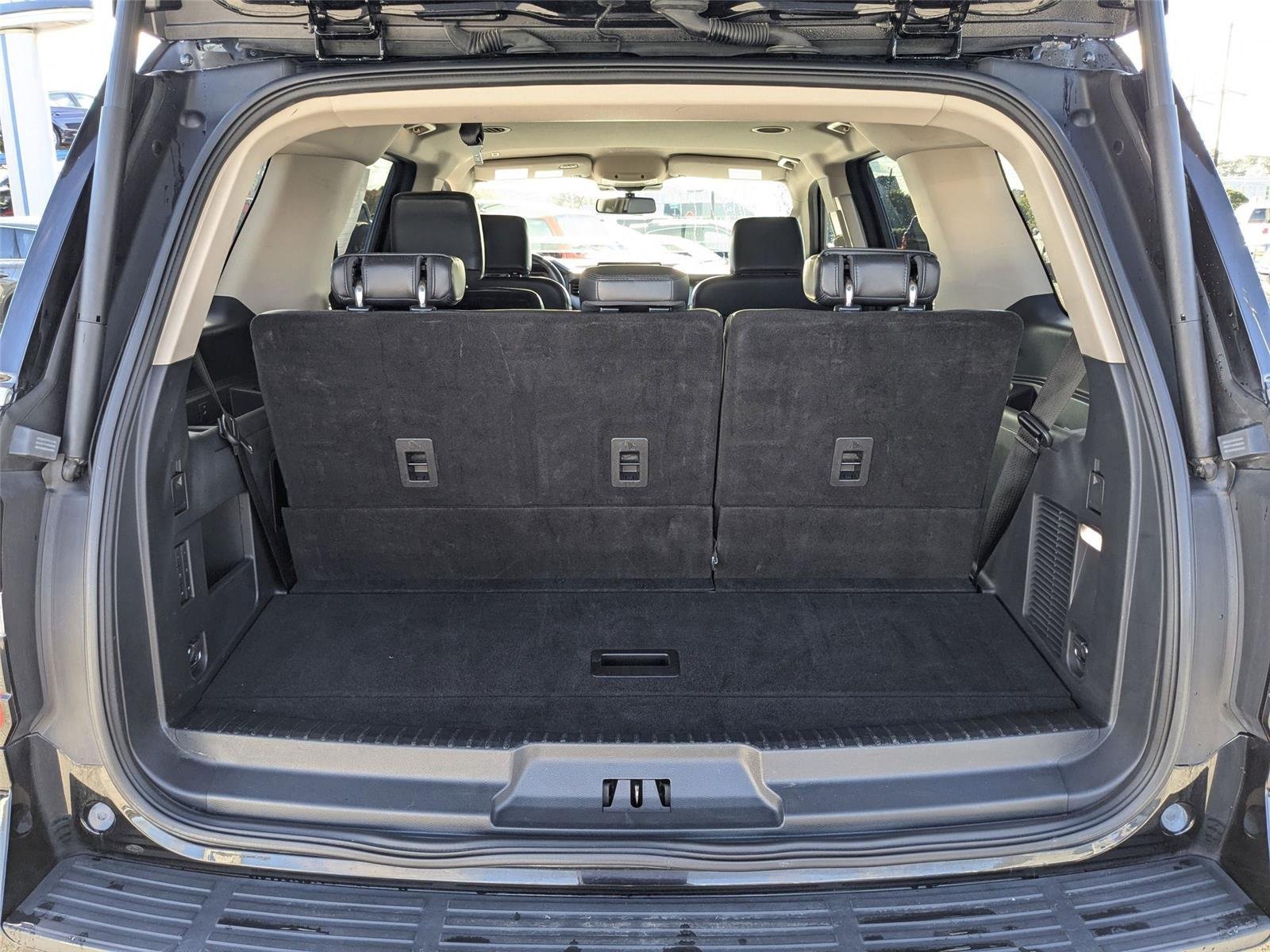 Used 2024 Agate Black Metallic Ford XLT image 34