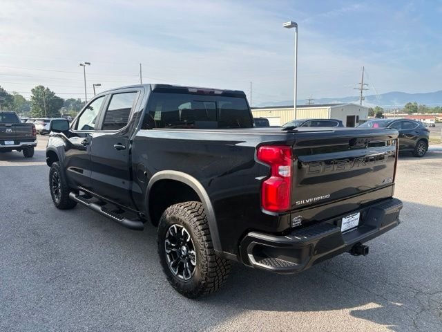 Used 2025 Black Chevrolet ZR2 image 11