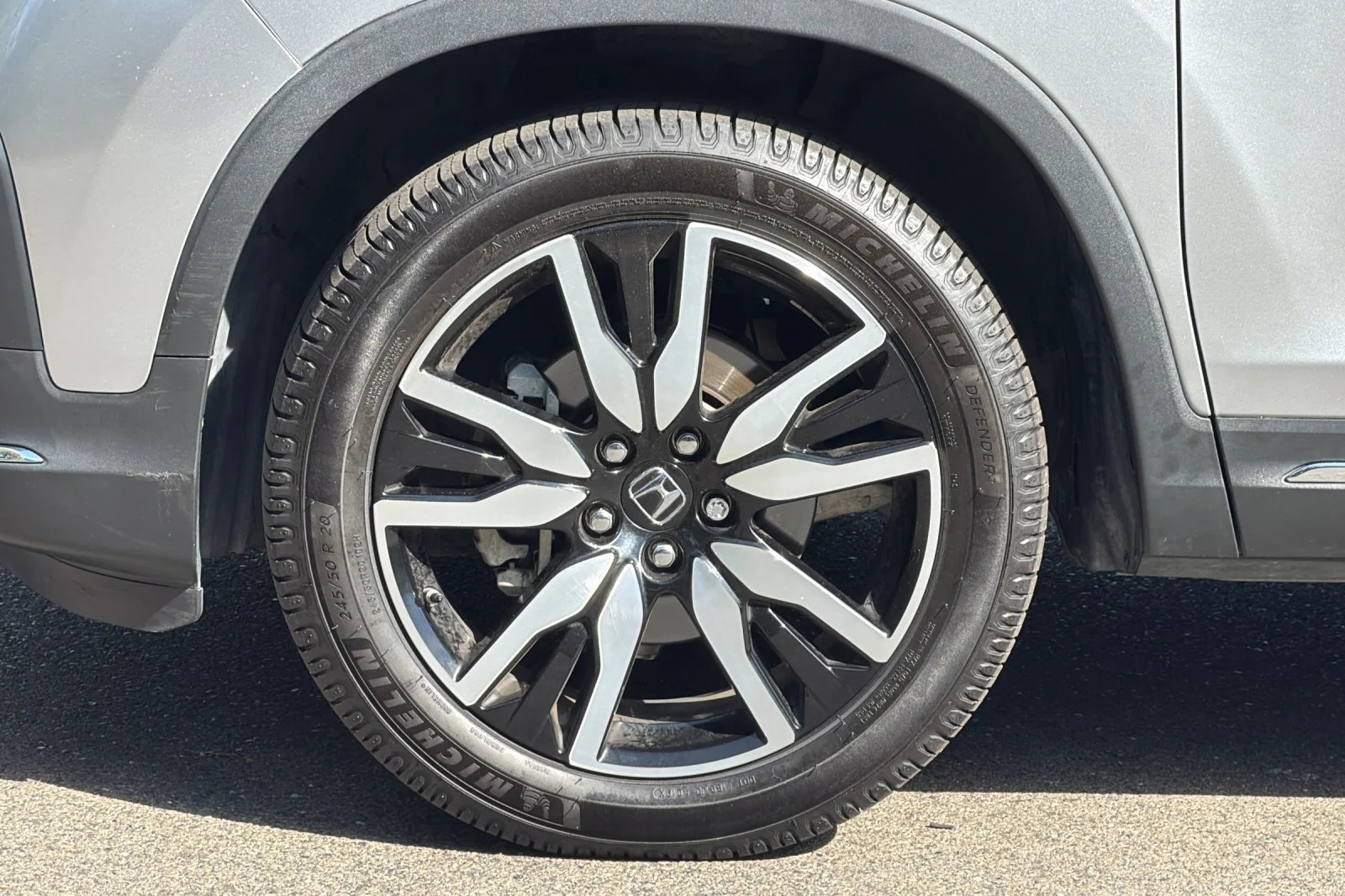Used 2021 Lunar Silver Metallic Honda Elite image 30