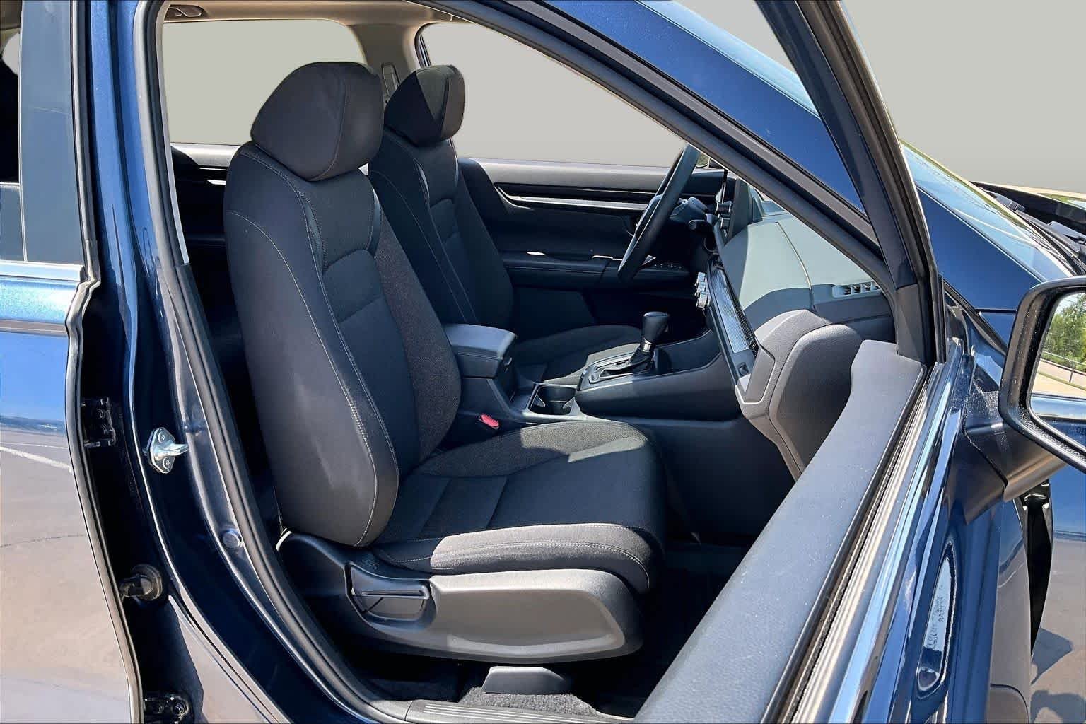 Used 2024 Canyon River Blue Metallic Honda EX image 9