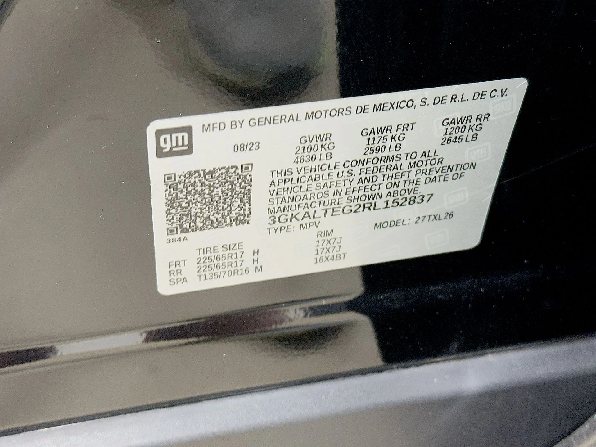 Used 2024 Ebony Twilight Metallic GMC SLE image 31