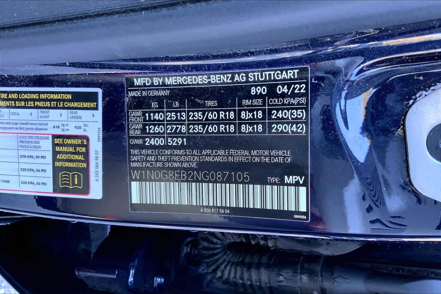 Used 2022 Lunar Blue Metallic Mercedes-Benz GLC 300 image 37