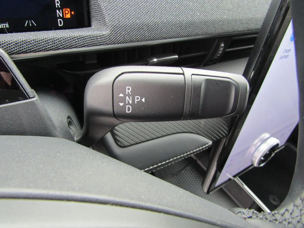 Used 2025 Star White Ford Premium image 24