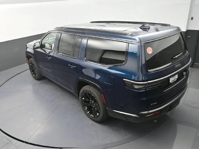 New 2026 Fathom Blue Pearl-Coat Exterior Paint Jeep Limited Reserve image 14