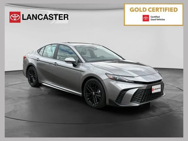 Certified Used 2025 Gray Toyota SE image 1