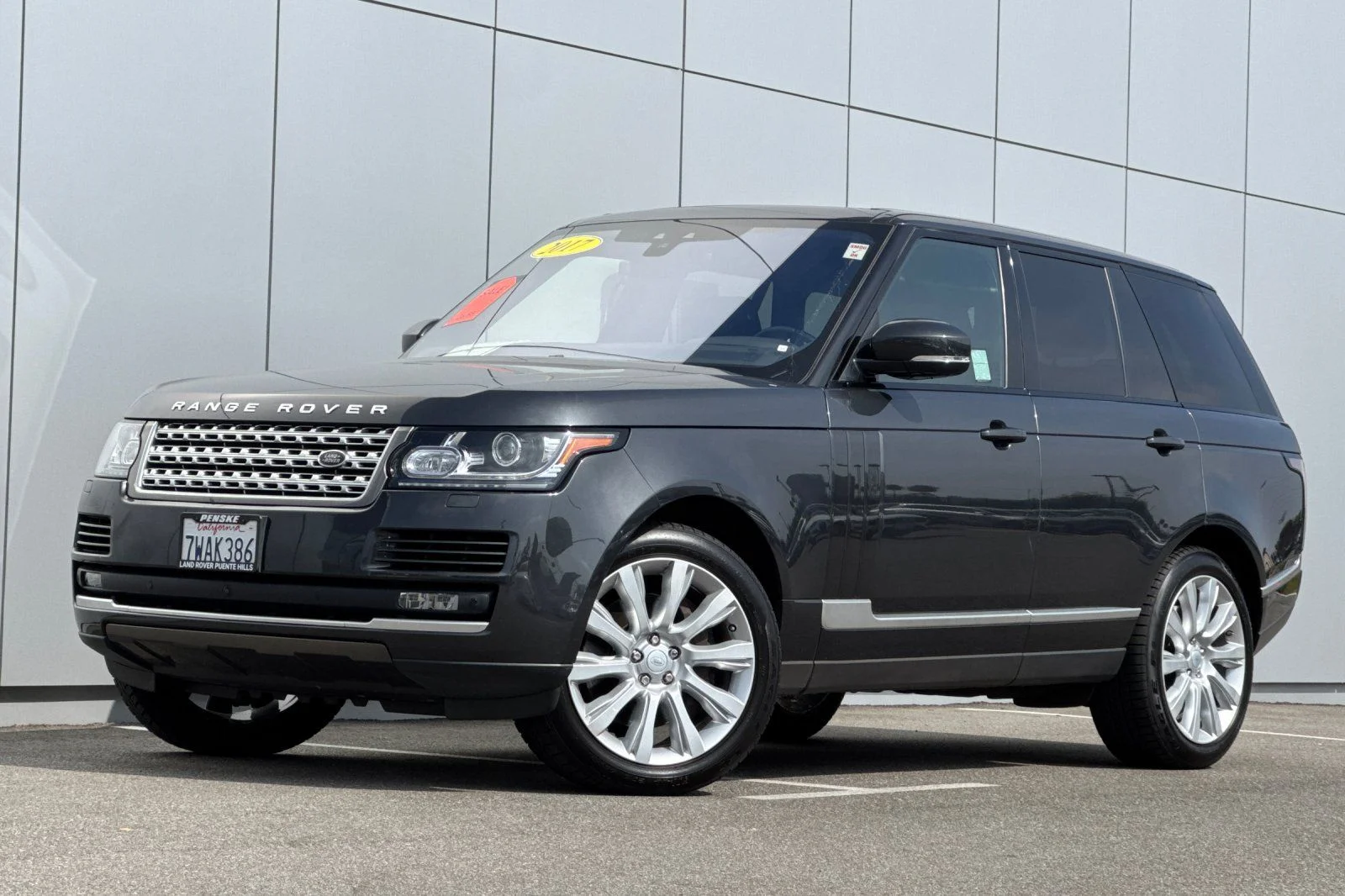 2017 Land Rover Range Rover V8 Supercharged's photo