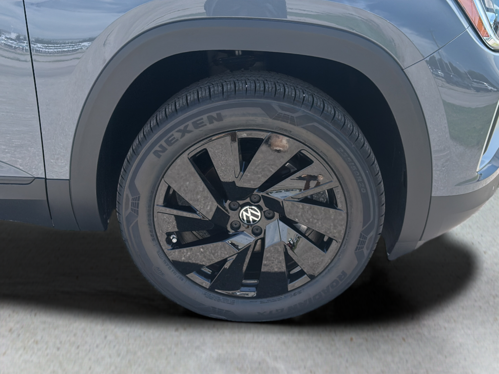 New 2026 Gray Volkswagen 2.0T SE w/Technology image 9