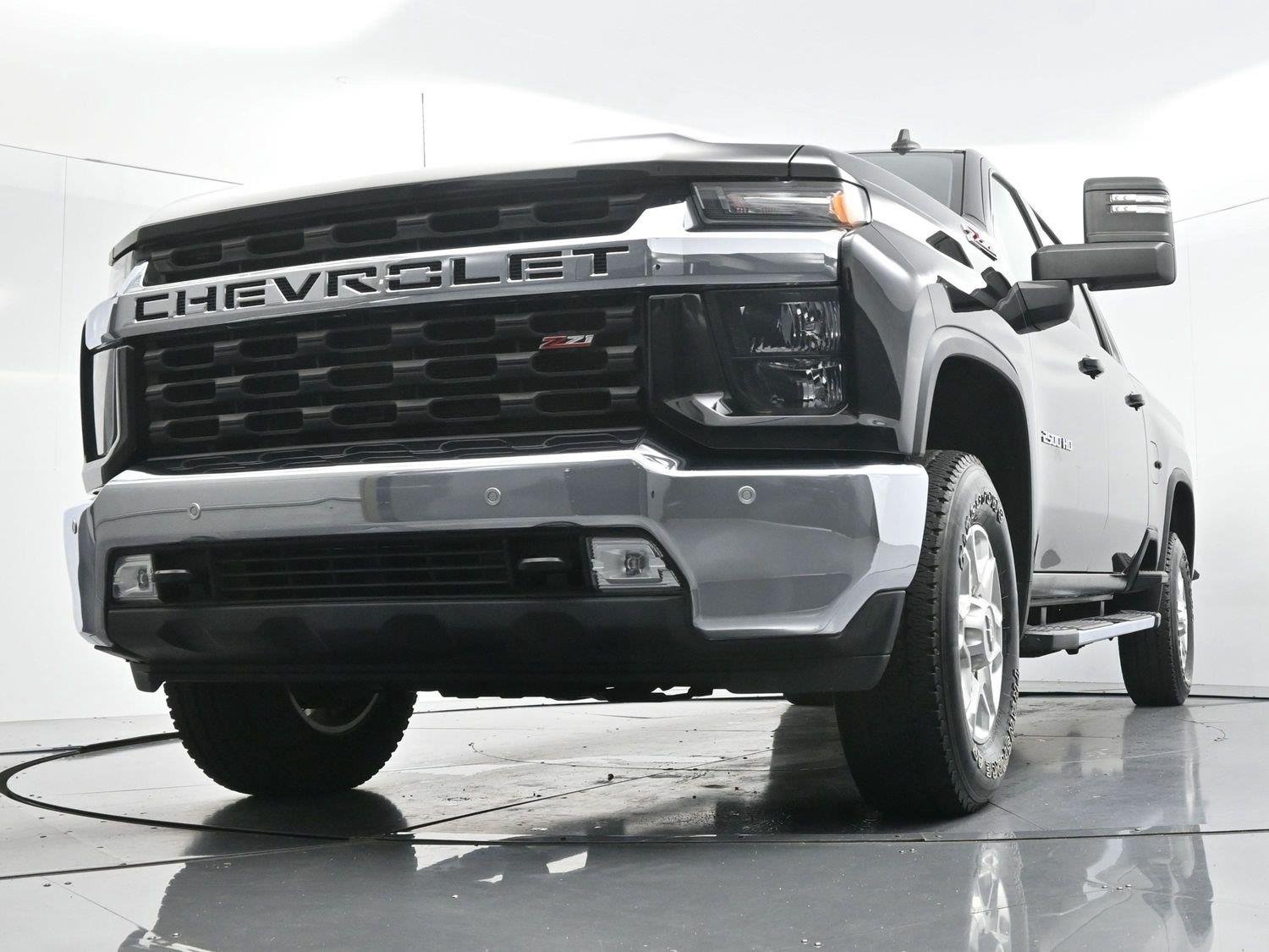 Used 2020 BLACK Chevrolet LT image 45