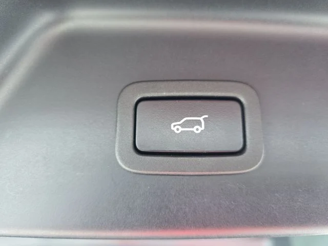 Used 2022  Land Rover Westminster image 14