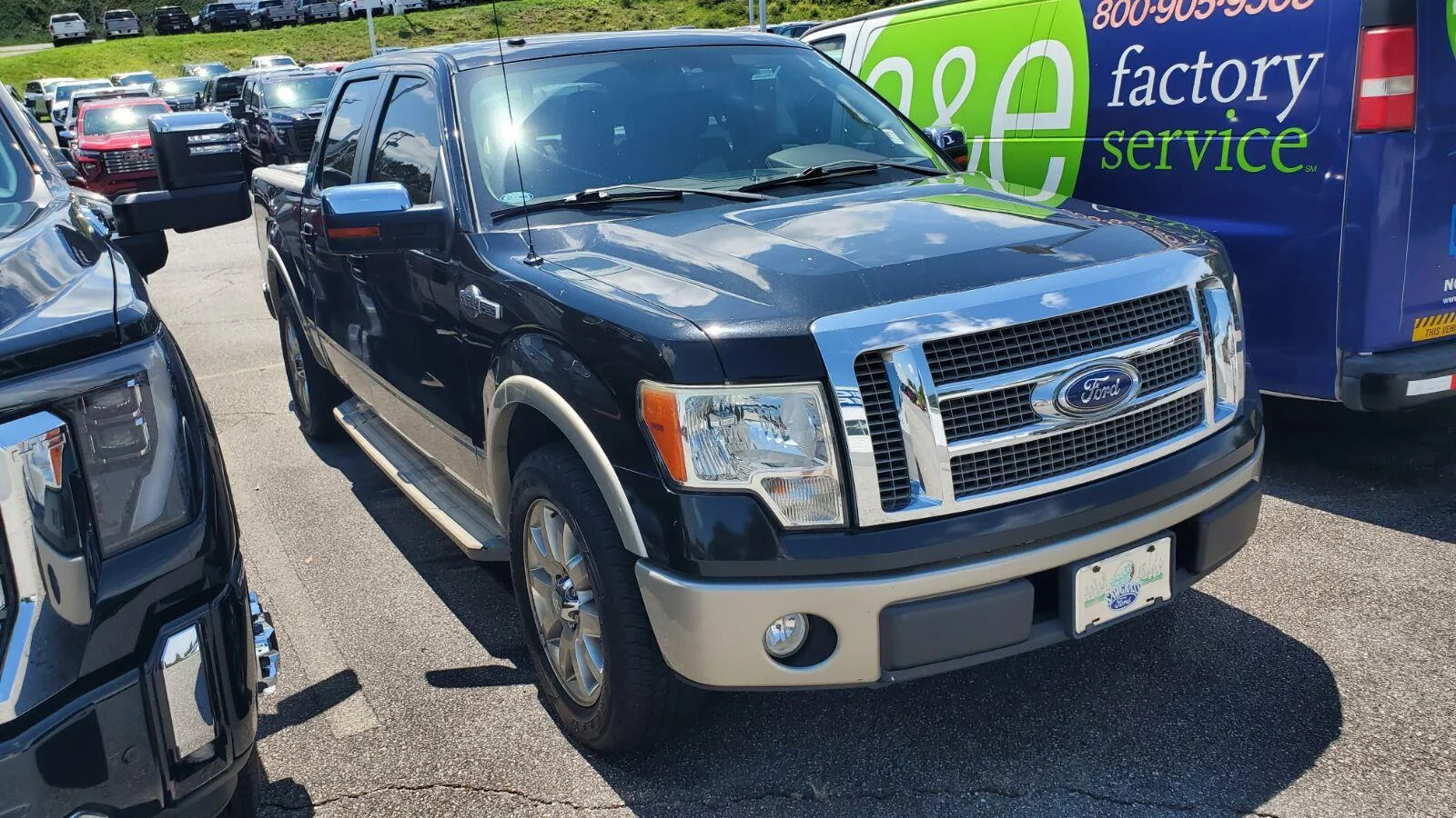 Used 2010 Tuxedo Black Metallic Ford XL image 2