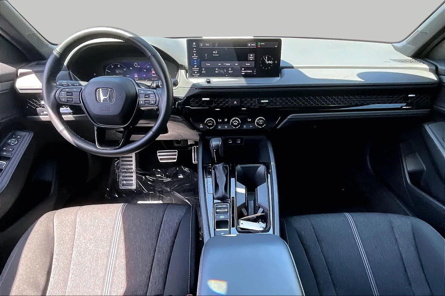 Used 2024 Solar Silver Metallic Honda Sport image 17