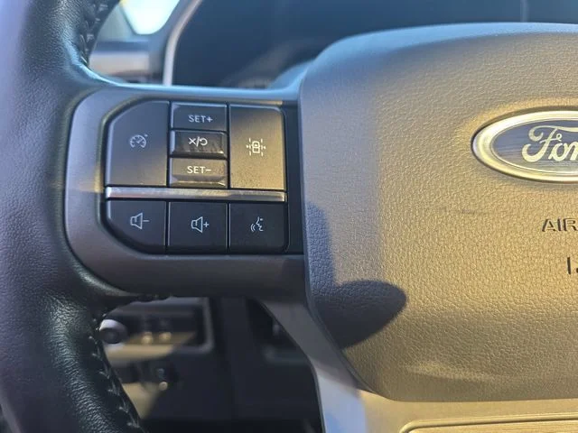 Used 2022 White Ford XLT image 17