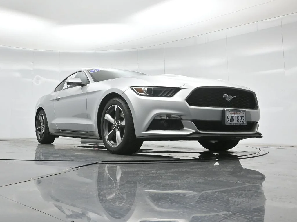 Used 2016 Silver Ford EcoBoost Premium image 40